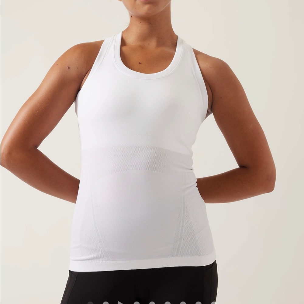 Athleta Momentum Seamless Tank in White - Sz S
